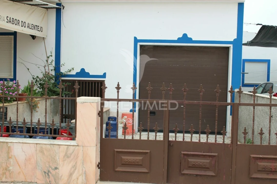 Moradia T0 para Venda em Terena (São Pedro) Foto 2