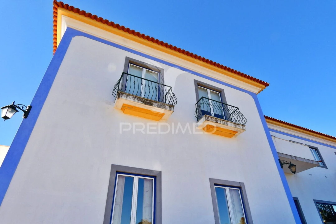 Moradia T9 para Venda em Raposa Foto 3