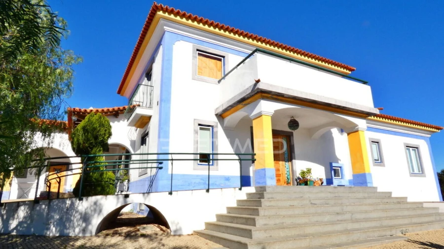 Moradia T9 para Venda em Raposa
