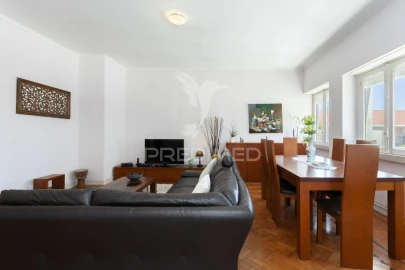 Apartamento T3 para Venda em Alvalade