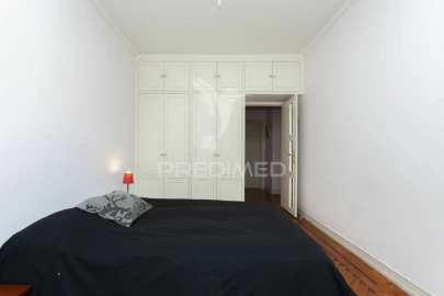 Apartamento T3 para Venda em Alvalade