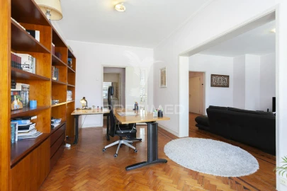 Apartamento T3 para Venda em Alvalade