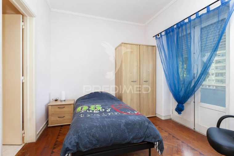 Apartamento T3 para Venda em Alvalade Foto 21