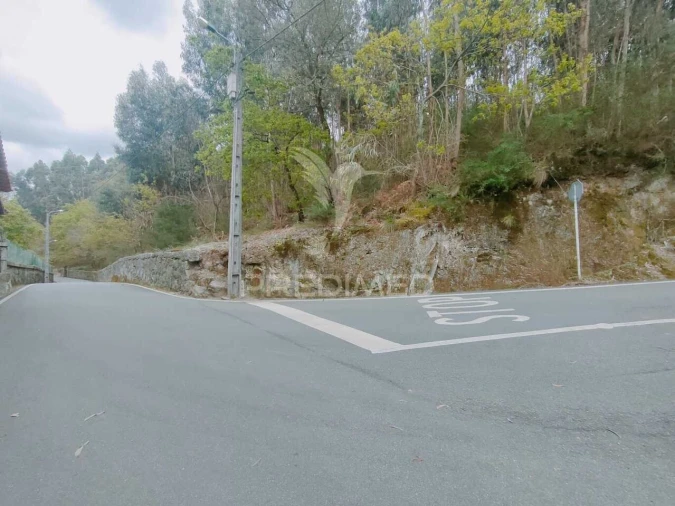 Terreno para Venda em Polvoreira Foto 9