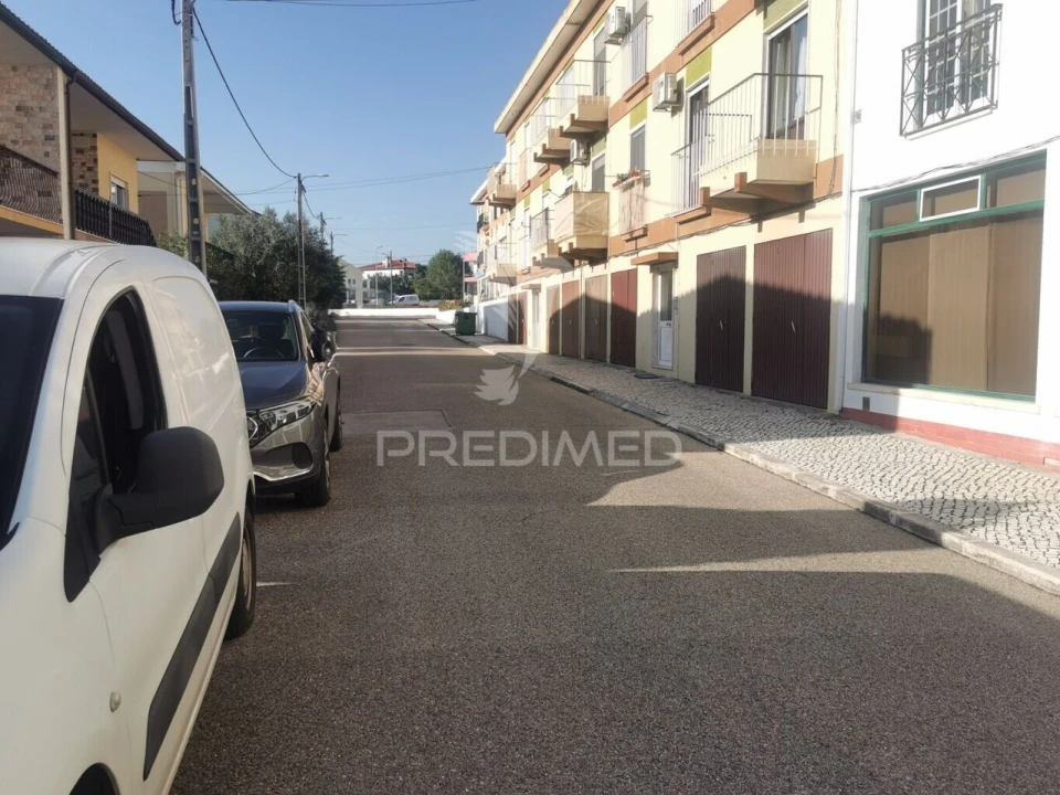 Loja para Arrendamento em Vila Nova da Barquinha Foto 6