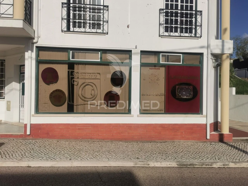 Loja para Arrendamento em Vila Nova da Barquinha Foto 2