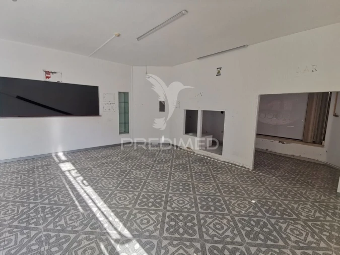 Loja para Arrendamento em Vila Nova da Barquinha Foto 12