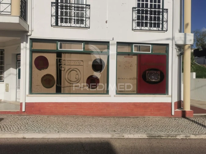 Loja para Arrendamento em Vila Nova da Barquinha Foto 2