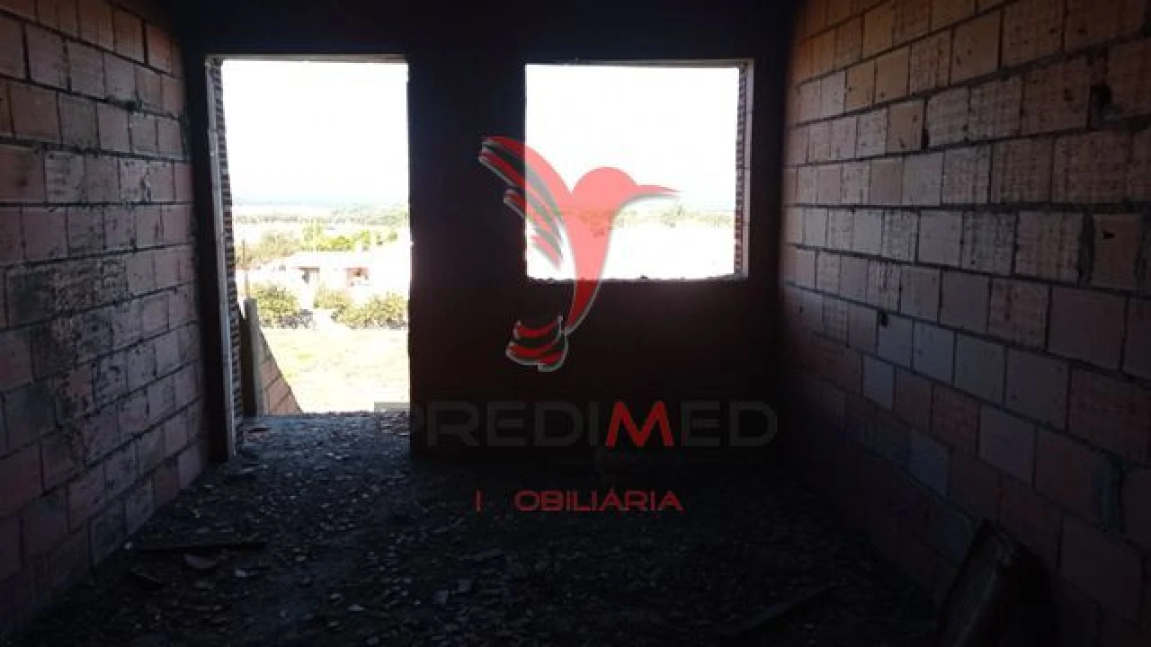 Moradia T3 para Venda em Couço Foto 16