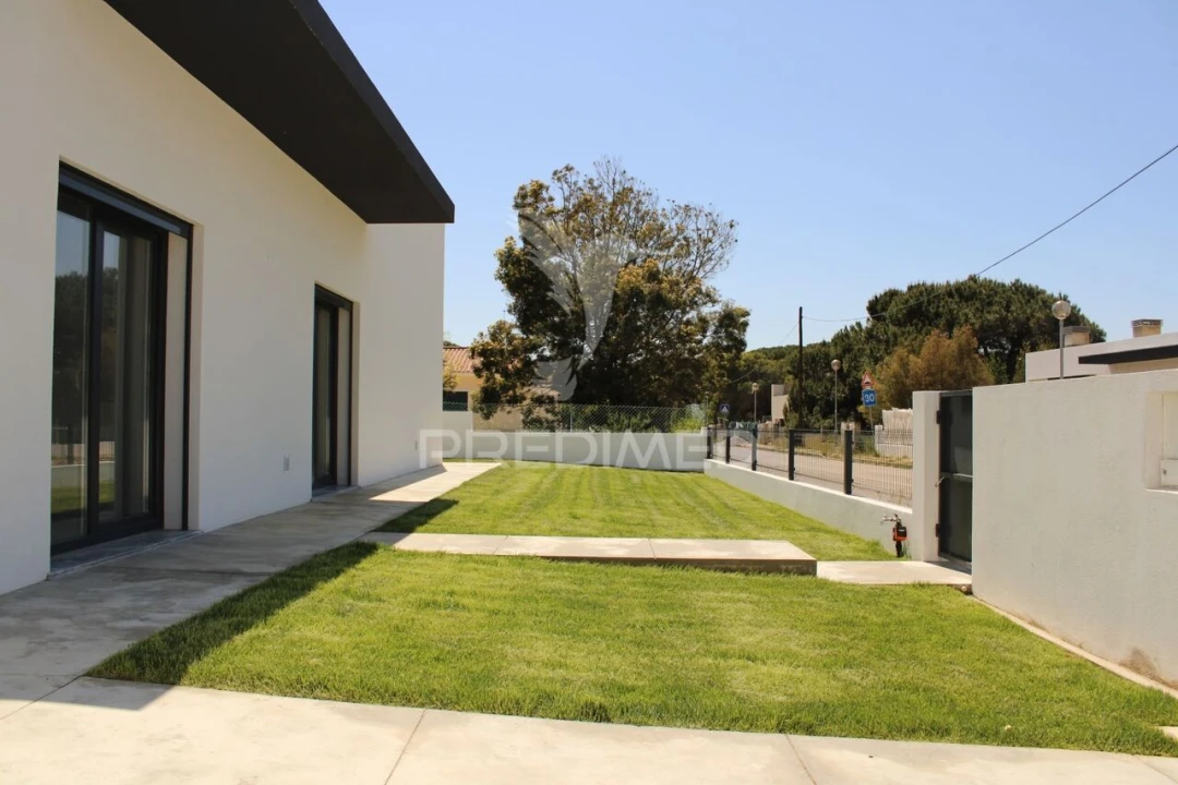 Moradia T3 para Venda em Sesimbra (Castelo) Foto 2