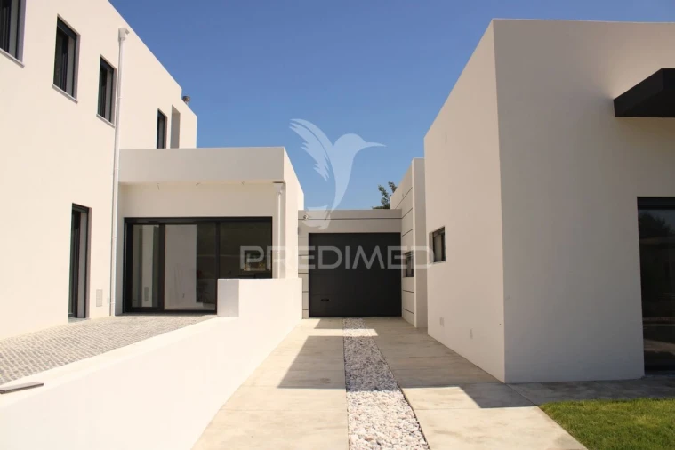 Moradia T3 para Venda em Sesimbra (Castelo) Foto 4