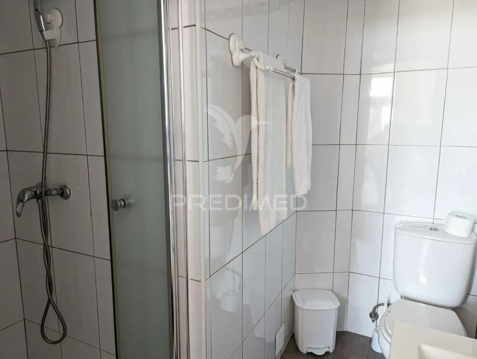 Apartamento T8 para Venda em Vila Real de Santo Antonio Foto 24