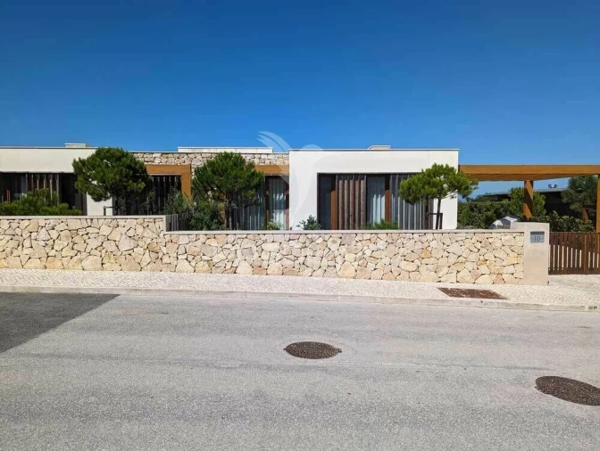 Moradia T3 para Venda em Vau Foto 9