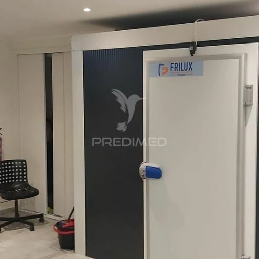 Loja para Arrendamento em Águas Livres Foto 7