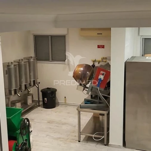 Loja para Arrendamento em Águas Livres Foto 13