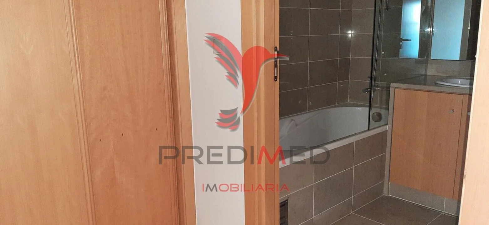 Apartamento T2 para Venda em Parque das Nações Foto 19