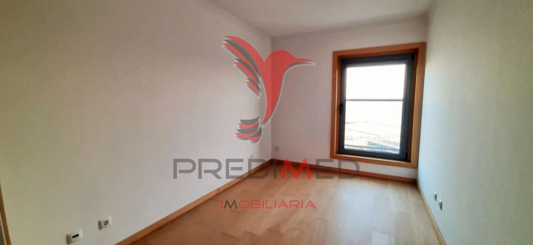 Apartamento T2 para Venda em Parque das Nações Foto 13