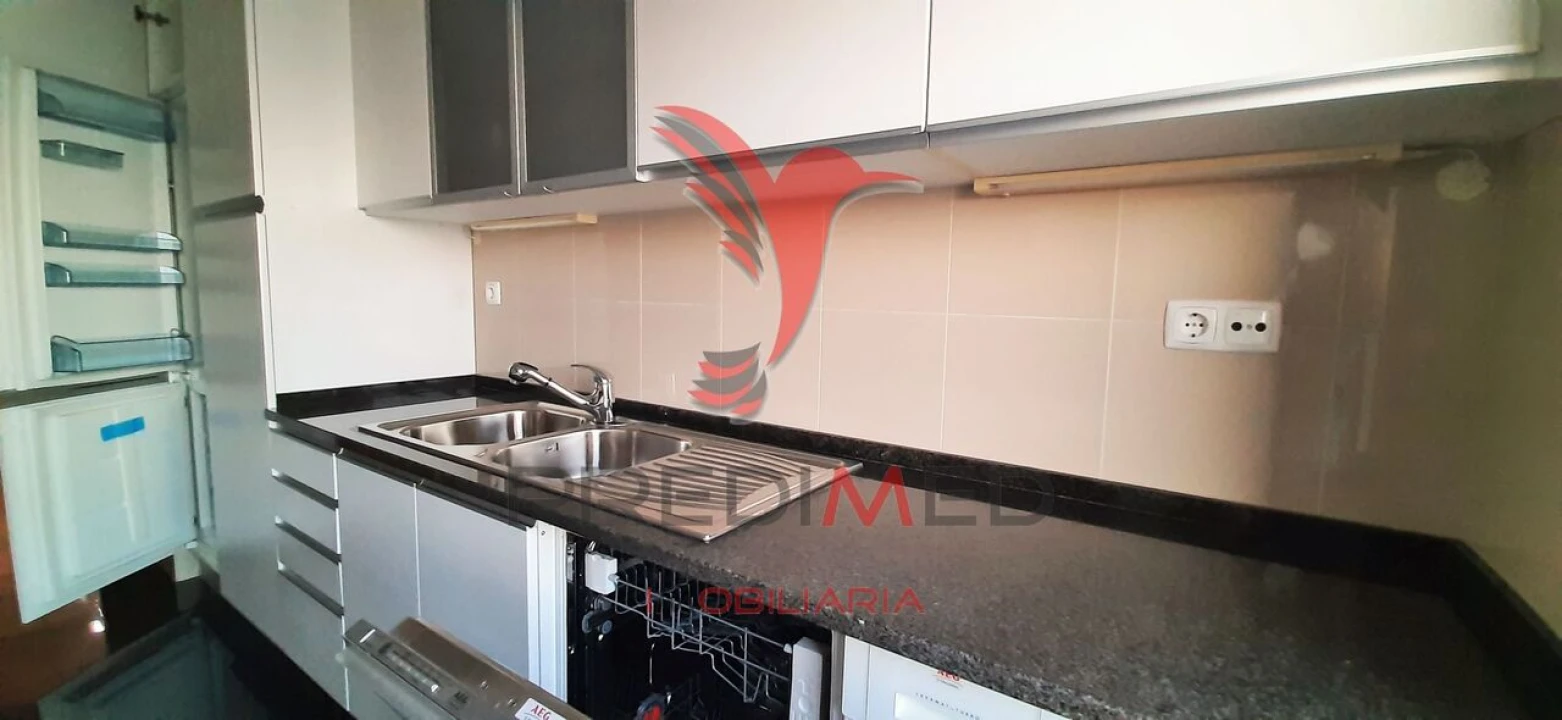 Apartamento T2 para Venda em Parque das Nações Foto 8