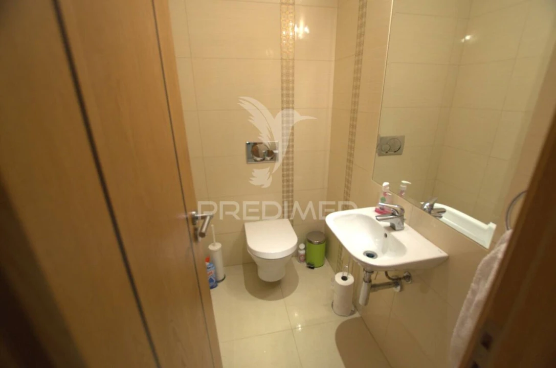 Moradia T5 para Venda em Budens Foto 13