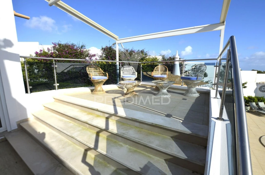 Moradia T5 para Venda em Budens Foto 18