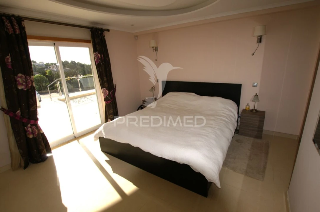 Moradia T5 para Venda em Budens Foto 31