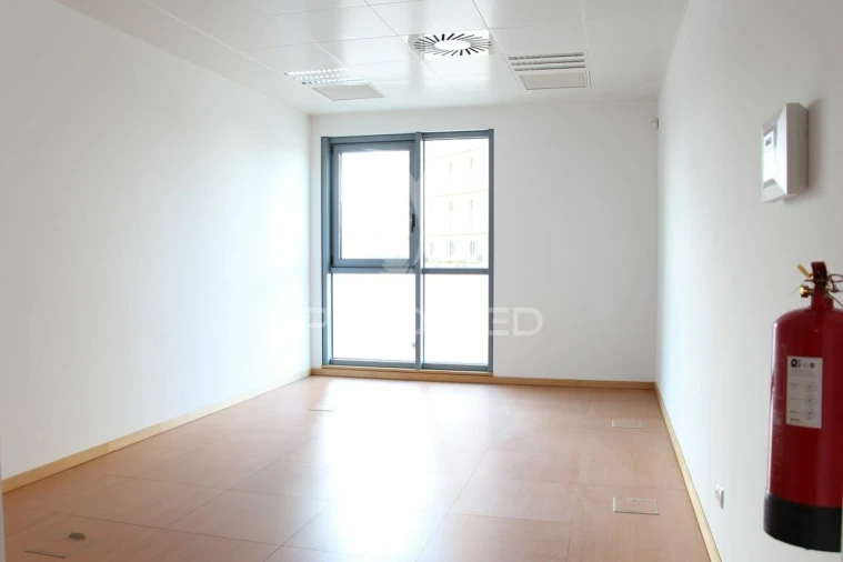 Escritório para Venda em Parque das Nações Foto 1