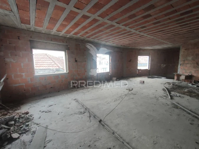 Prédio para Venda em Amiais de Baixo Foto 16