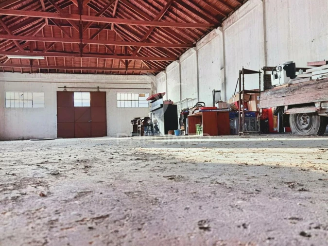 Armazém para Venda em Pernes Foto 23