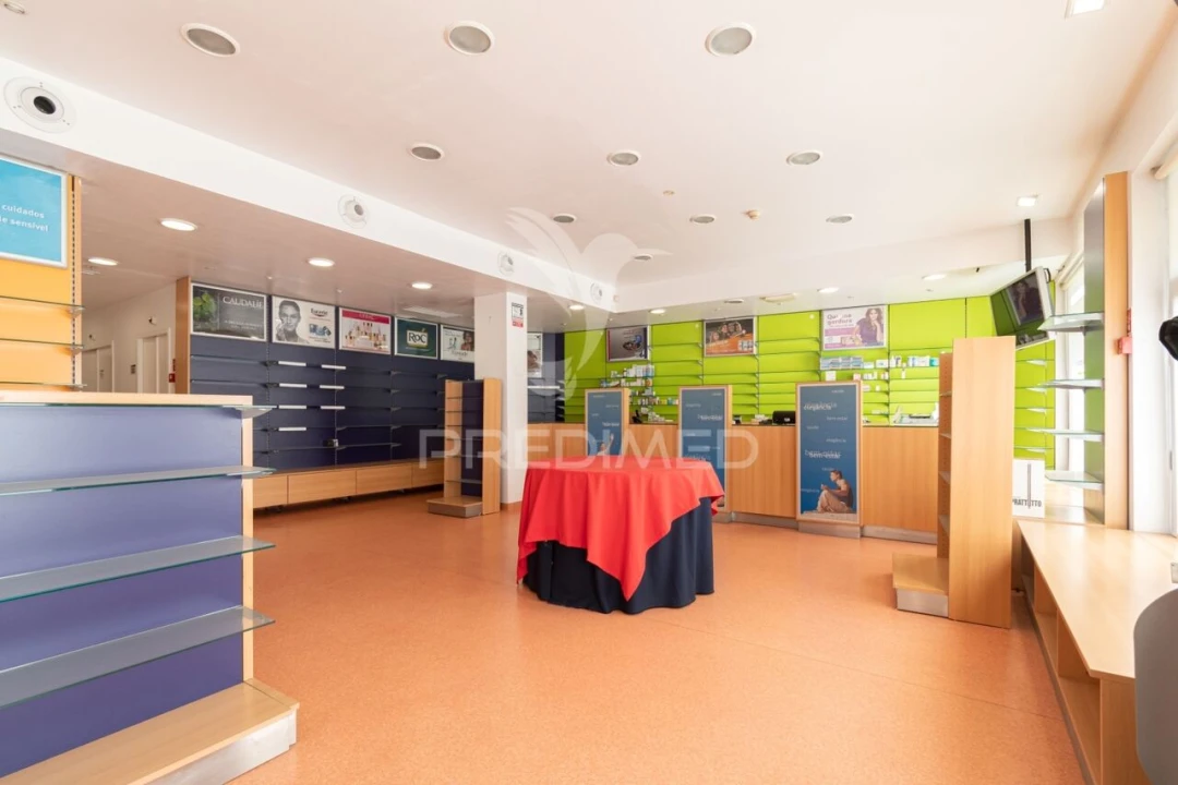 Loja para Venda em Olhão Foto 34