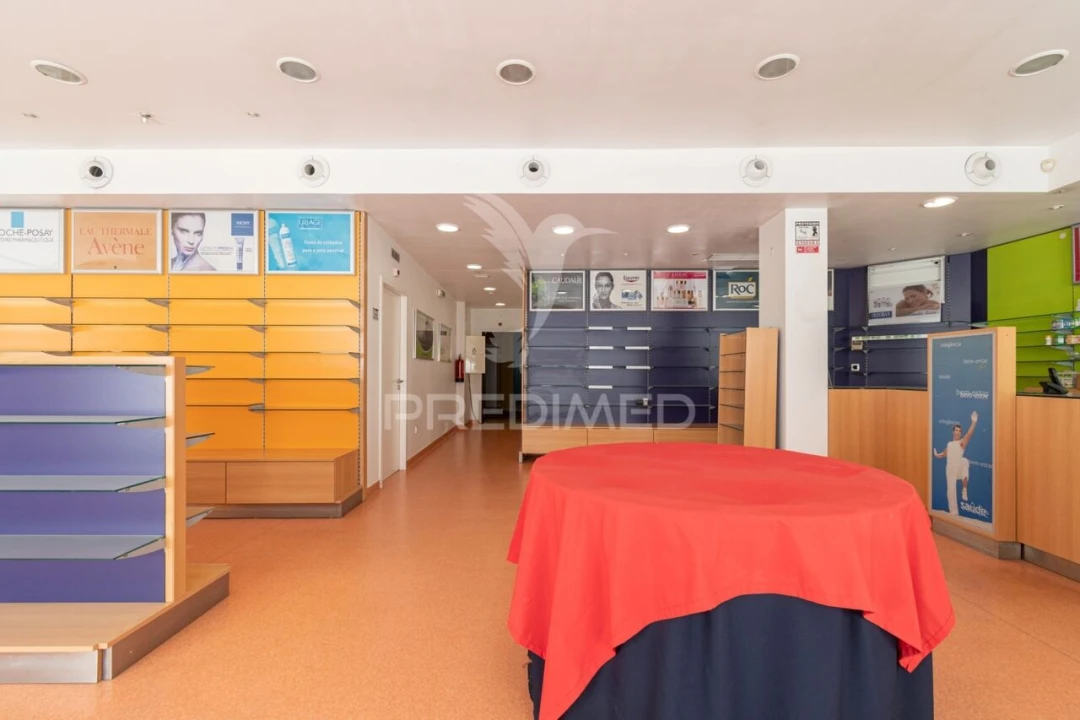 Loja para Venda em Olhão Foto 35