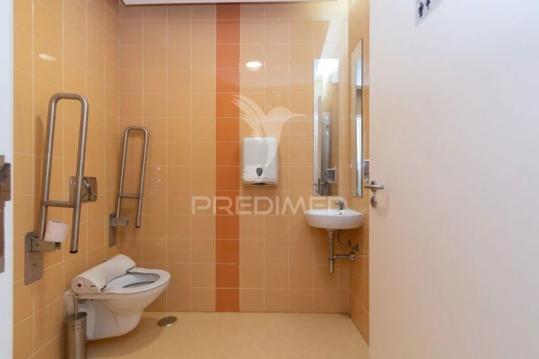 Loja para Venda em Olhão Foto 19