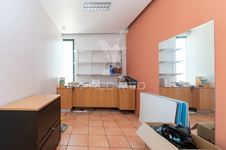 Loja para Venda em Olhão Foto 38