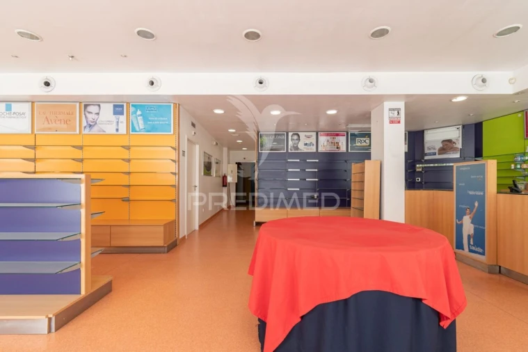 Loja para Venda em Olhão Foto 35