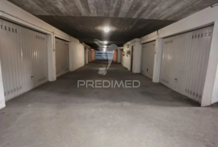 Garagem para Venda em São João Baptista Foto 3