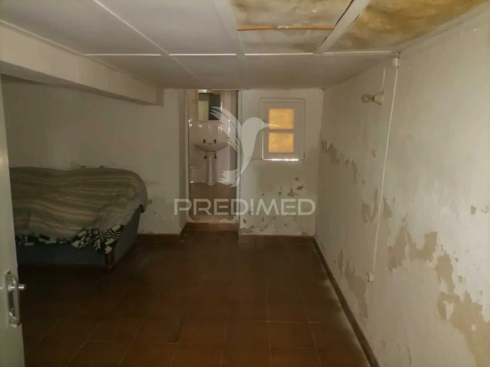 Moradia T3 para Venda em Alagoa Foto 6