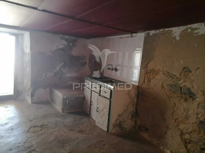 Moradia T3 para Venda em Alagoa Foto 5