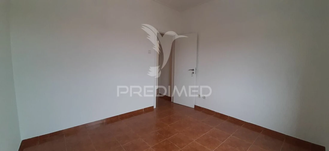 Apartamento T2 para Venda em Sacavém e Prior Velho Foto 15