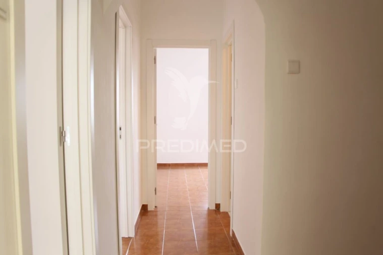 Apartamento T2 para Venda em Sacavém e Prior Velho Foto 12