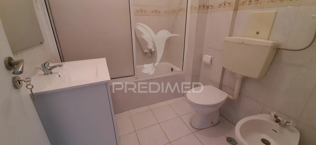 Apartamento T2 para Venda em Sacavém e Prior Velho Foto 18