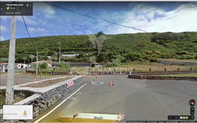 Terreno para Venda em Praia da Vitoria (Santa Cruz) Foto 2