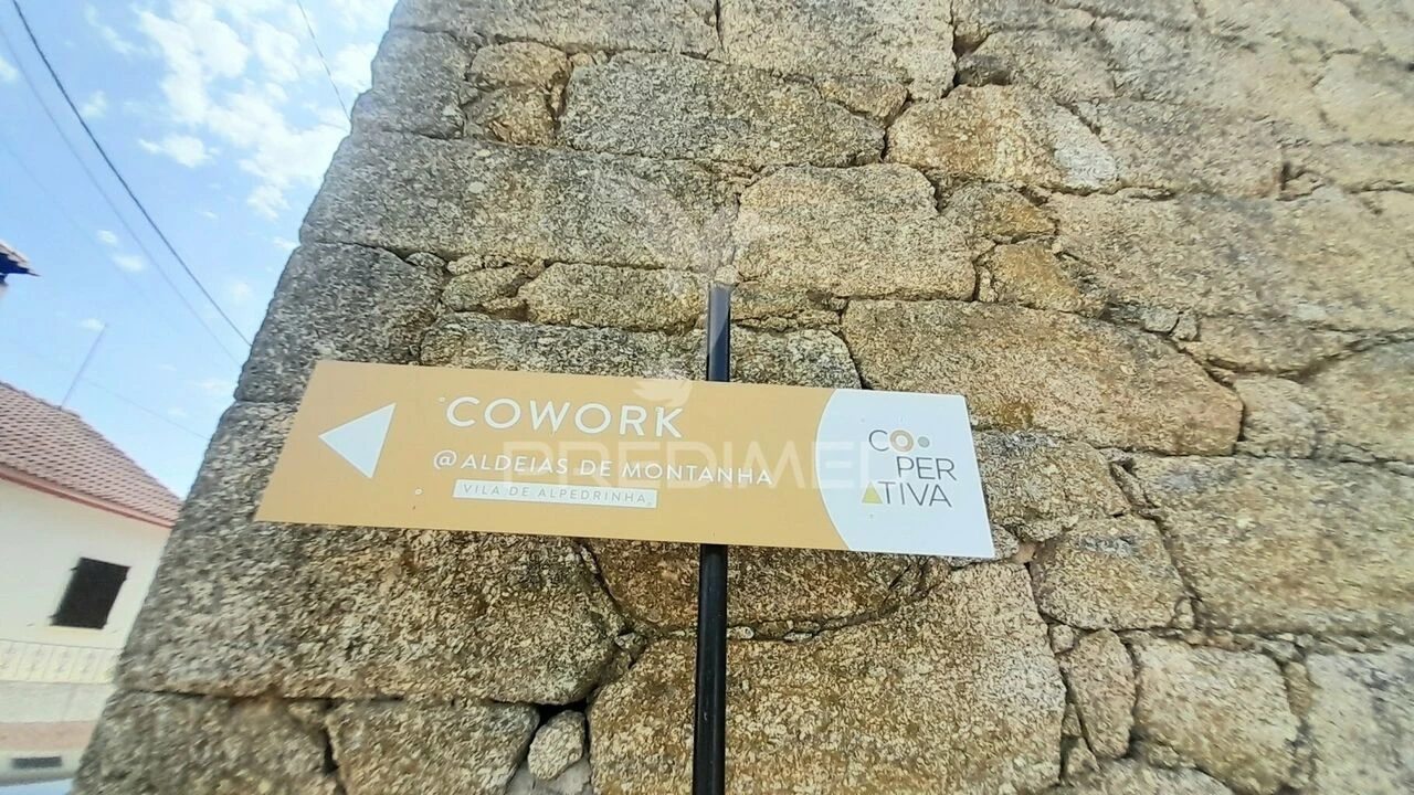 Moradia T3 para Venda em Alpedrinha Foto 7