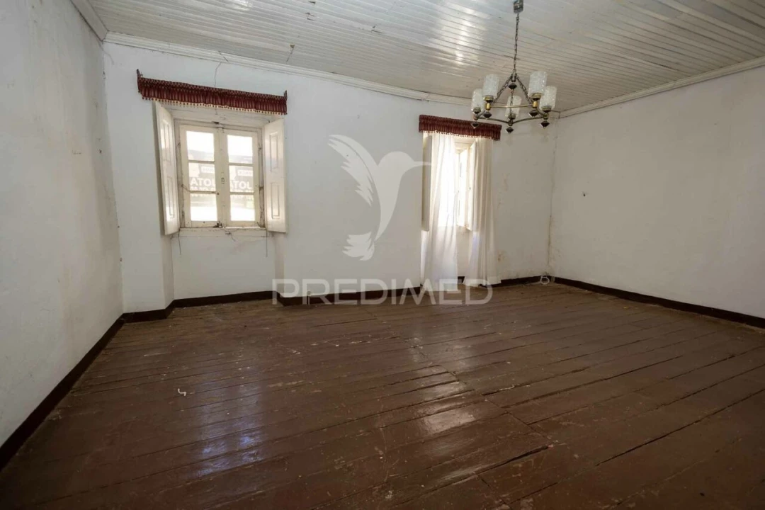 Moradia T6 para Venda em Alter do Chão Foto 37