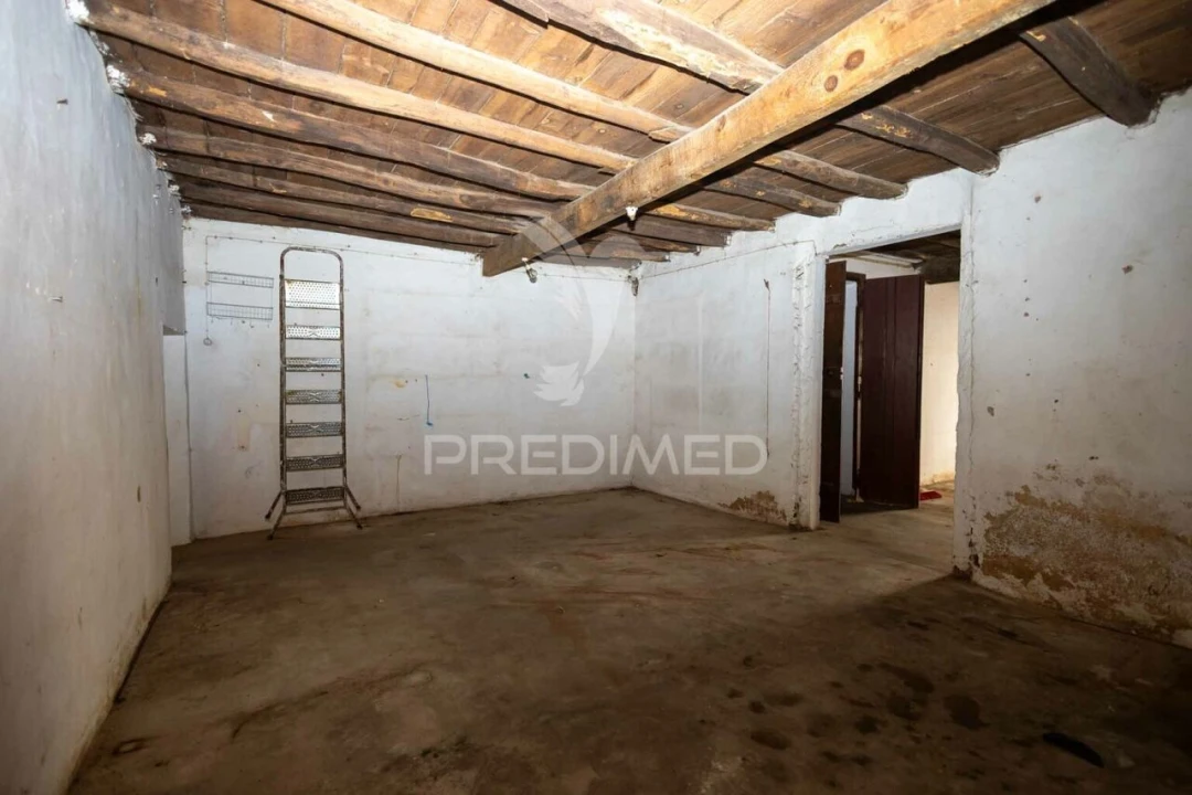 Moradia T6 para Venda em Alter do Chão Foto 8