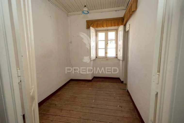 Moradia T6 para Venda em Alter do Chão Foto 24