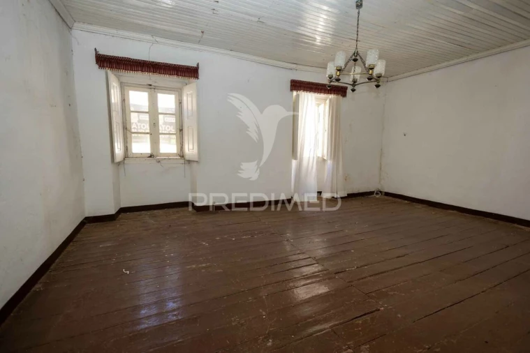 Moradia T6 para Venda em Alter do Chão Foto 37