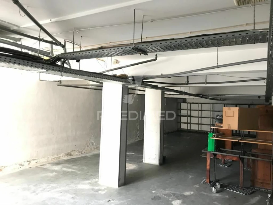 Loja para Venda em Albufeira e Olhos de Água Foto 10