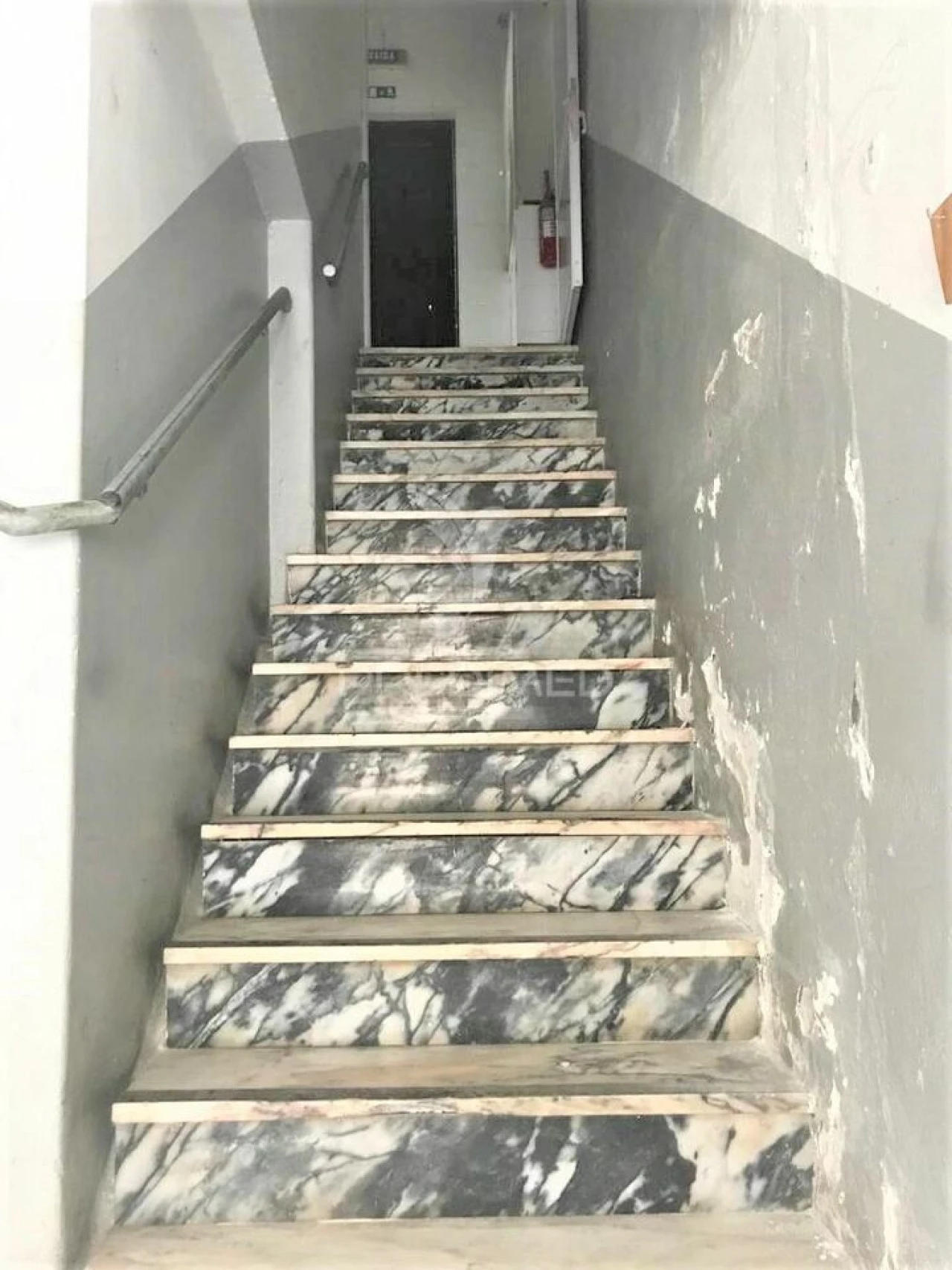 Loja para Venda em Albufeira e Olhos de Água Foto 9