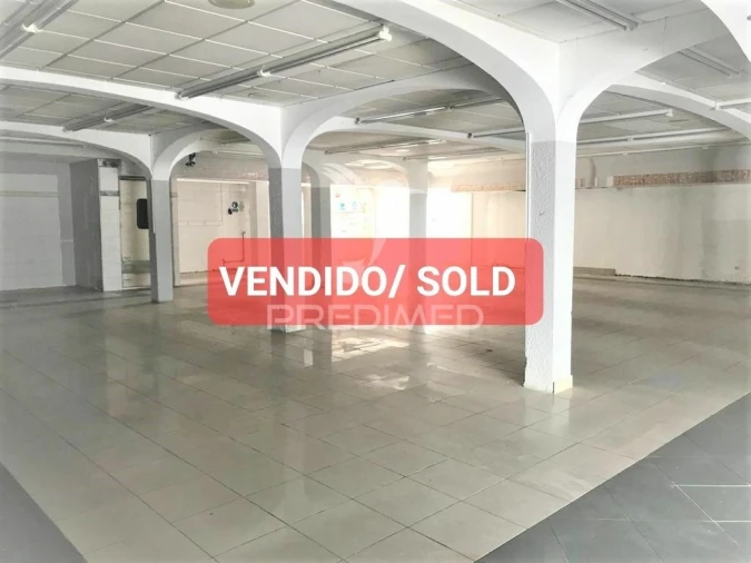 Loja para Venda em Albufeira e Olhos de Água Foto 1