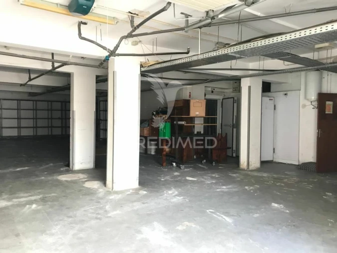 Loja para Venda em Albufeira e Olhos de Água Foto 13