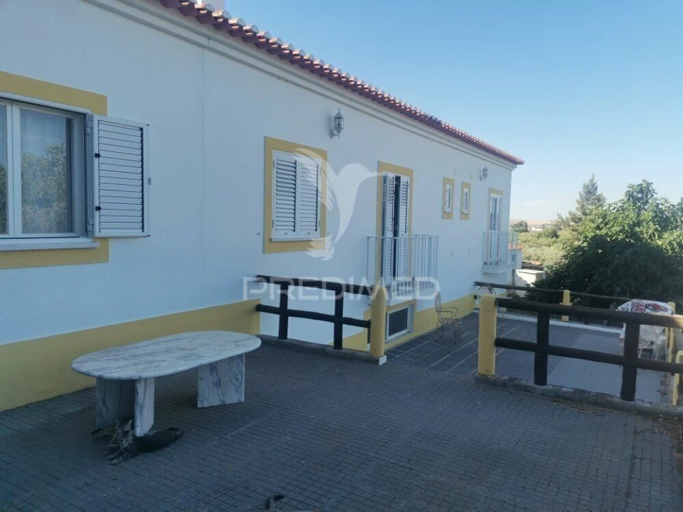 Quinta T5 para Venda em Nossa Senhora das Neves Foto 2